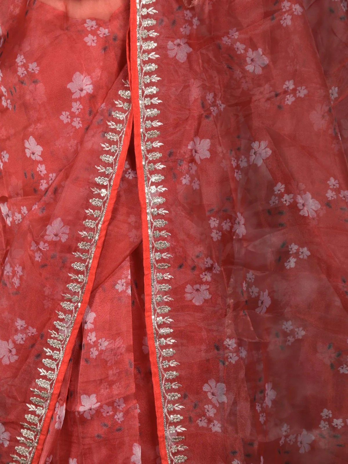 Odette Red Floral Printed Embroidered Organza Saree with Unstitched Blouse for Women - Image 5
