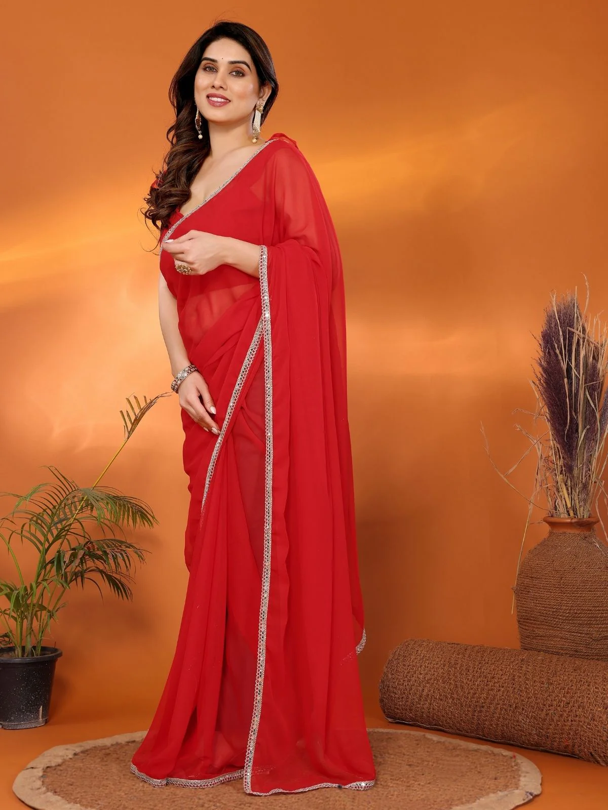 Odette Red Georgette Plain Saree With Unstitched Blouse For Women - Image 2