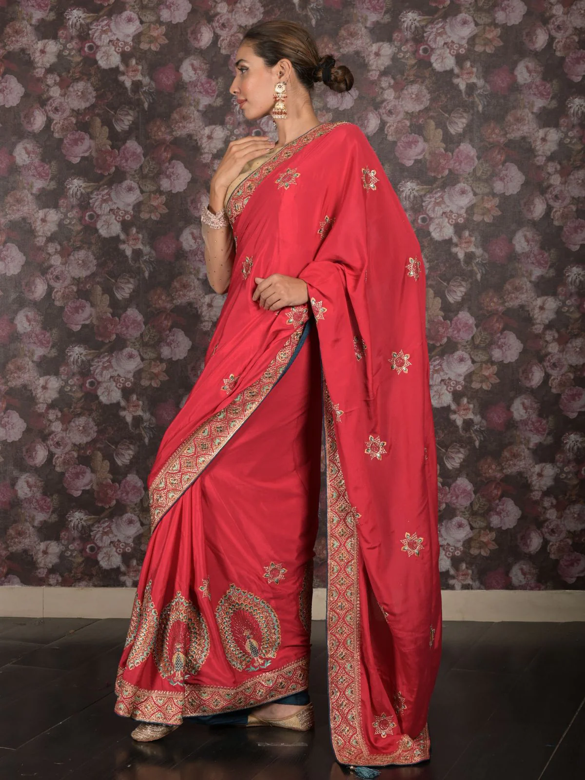 Odette Red Heavy Embroidered Crepe Saree with Unstitched Blouse for Women - Image 3