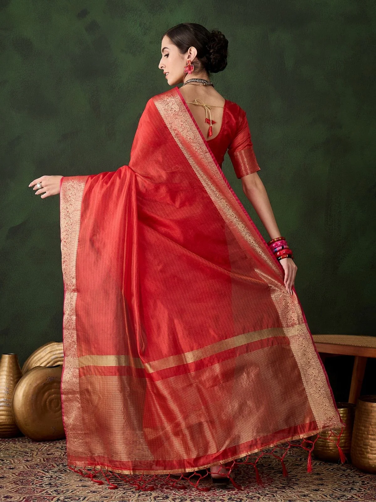 Odette Red Organza Woven Saree With Unstitched Blouse For Women - Image 3
