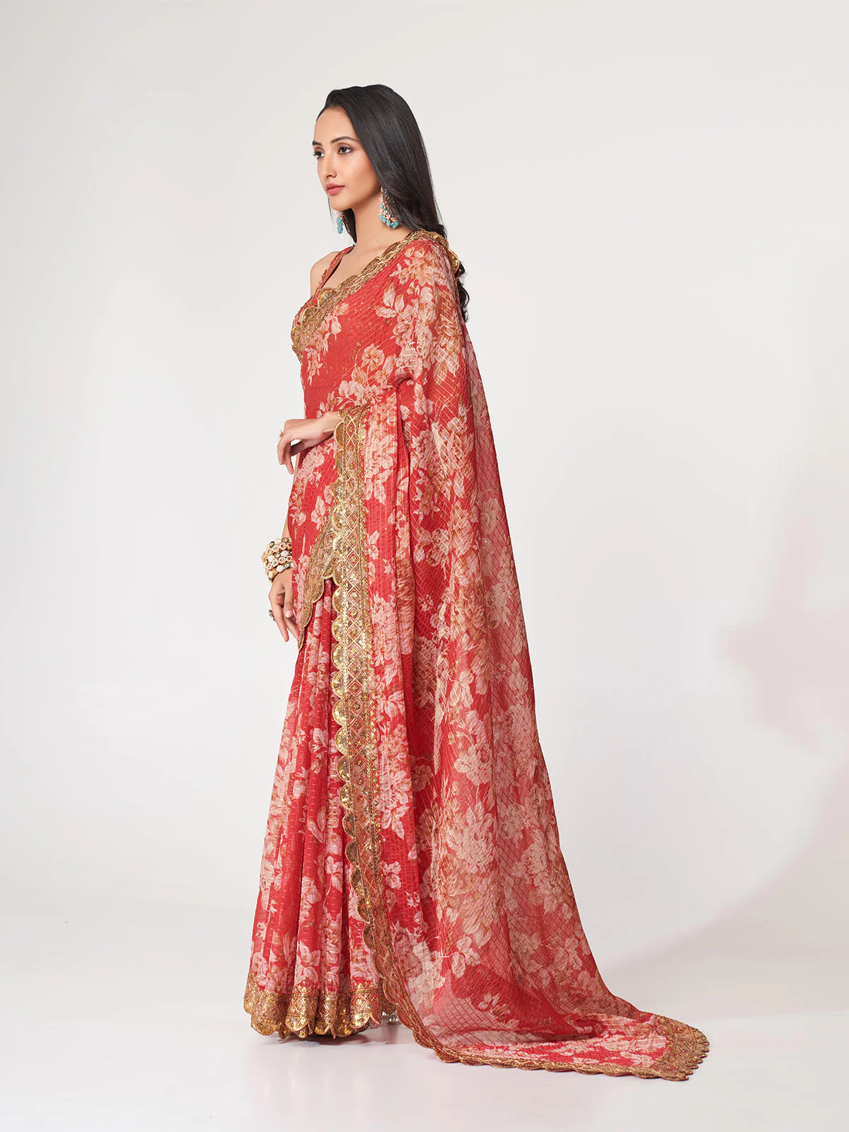 Odette Red Printed Organza Saree With Unstitched Blouse For Women - Image 2