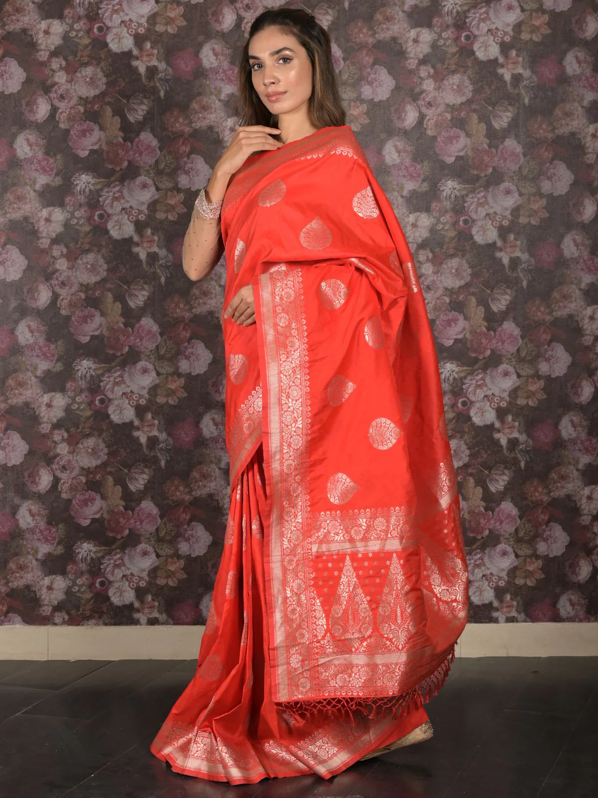Odette Red Silk Blend Brocade Saree with Unstitched Blouse for Women - Image 3