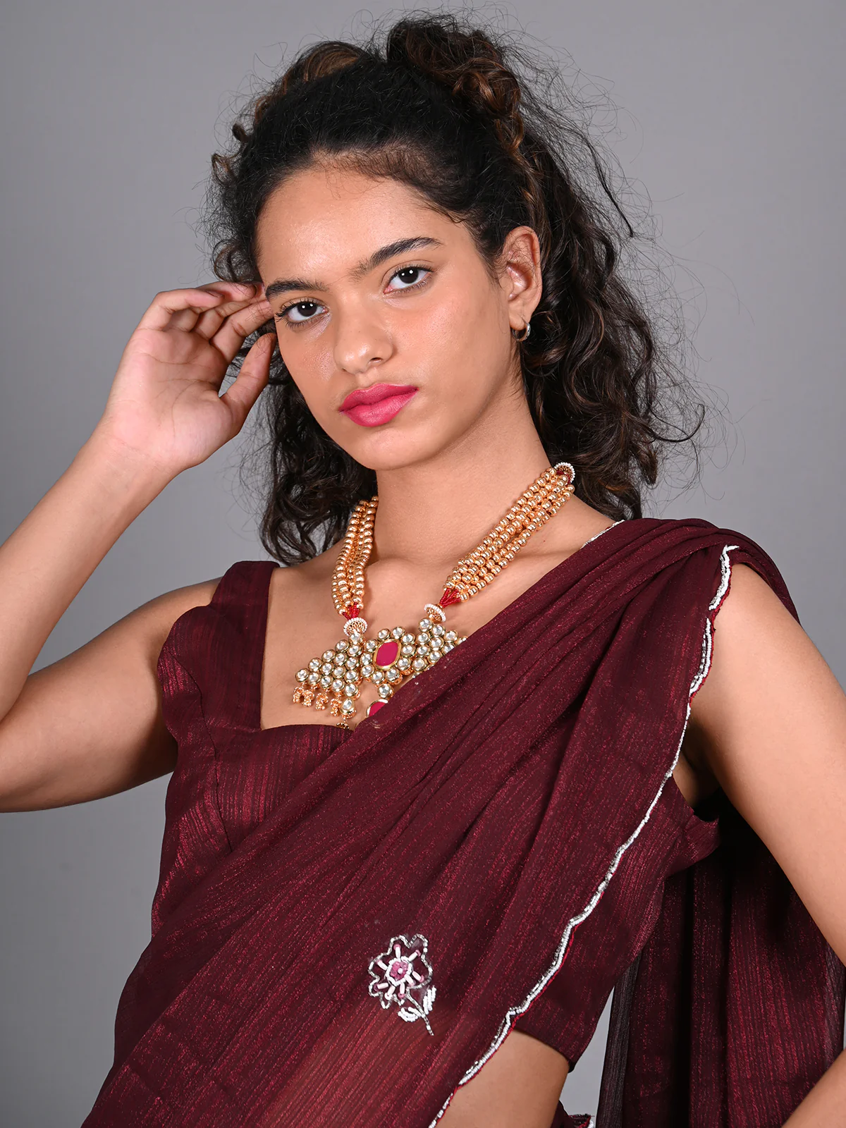 Odette Red Silk Blend Embroidered Saree For Women - Image 4