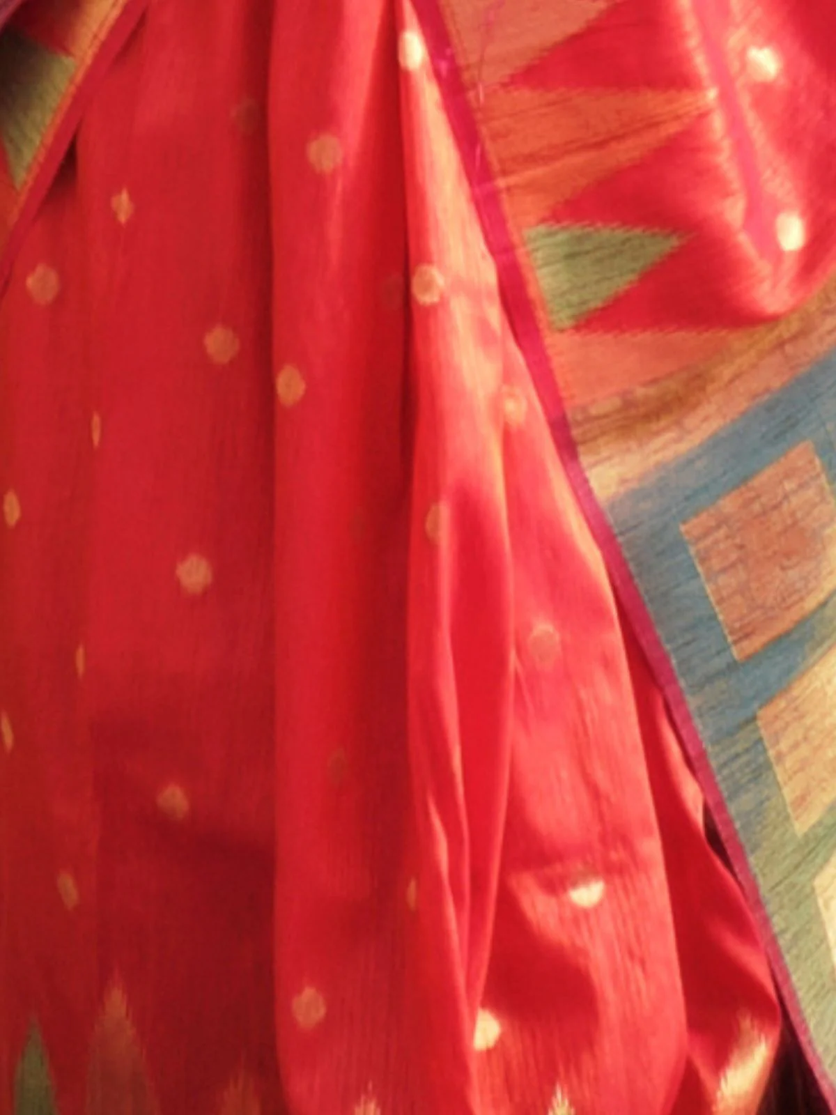 Odette Red Silk Blend Woven Saree With Unstitched Blouse For Women - Image 3