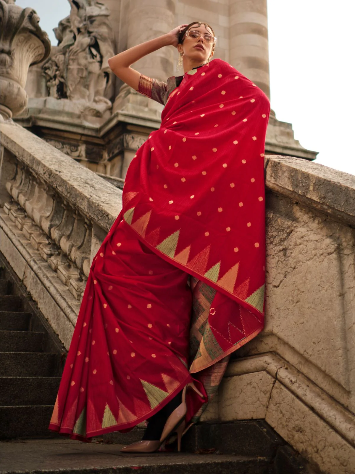 Odette Red Silk Blend Woven Saree With Unstitched Blouse For Women - Image 2