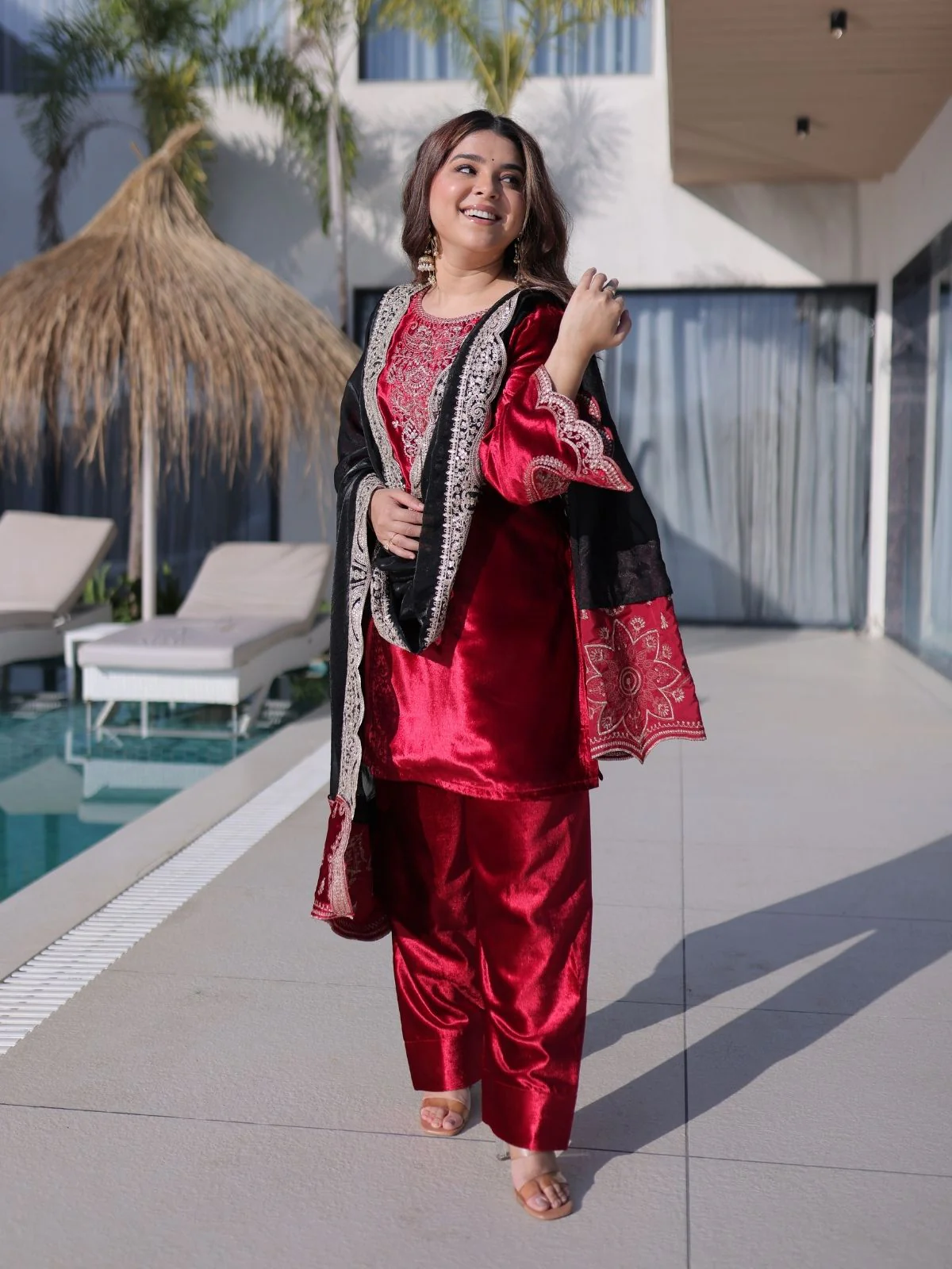 Odette Red Velvet Embroidered Kurta Set For Women - Image 2