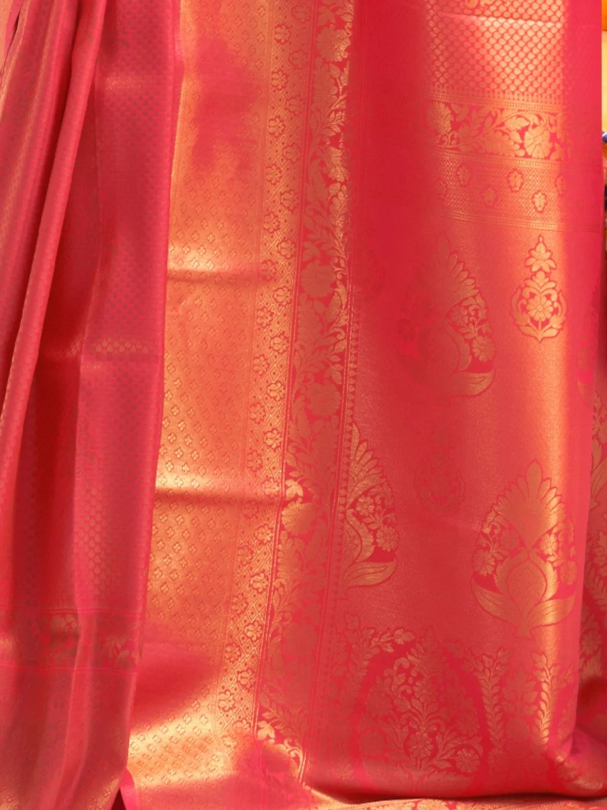 Odette Red Woven Design Silk Blend Saree With Unstitched Blouse For Women - Image 3