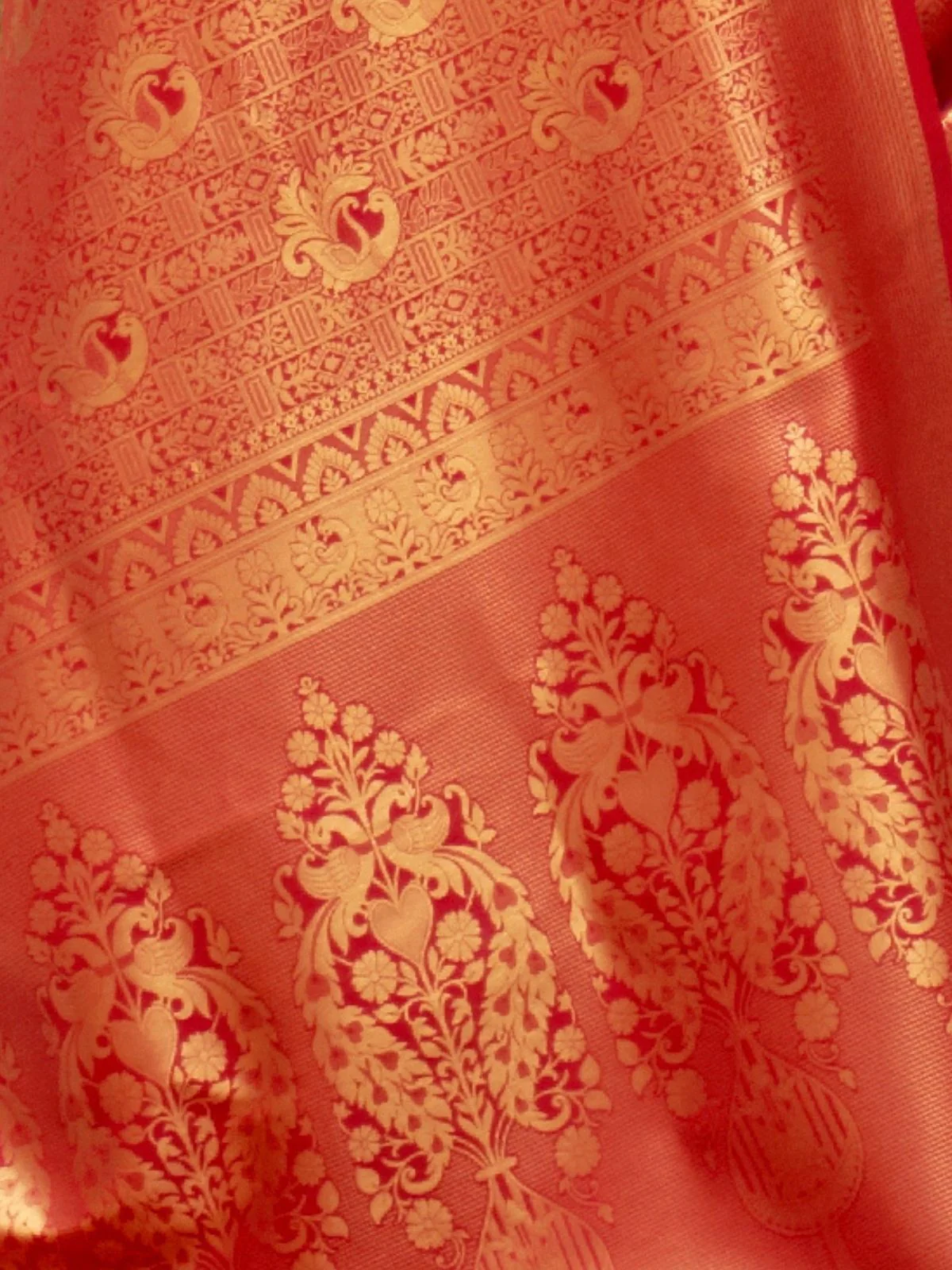 Odette Red Woven Design Silk Blend Saree With Unstitched Blouse For Women - Image 4