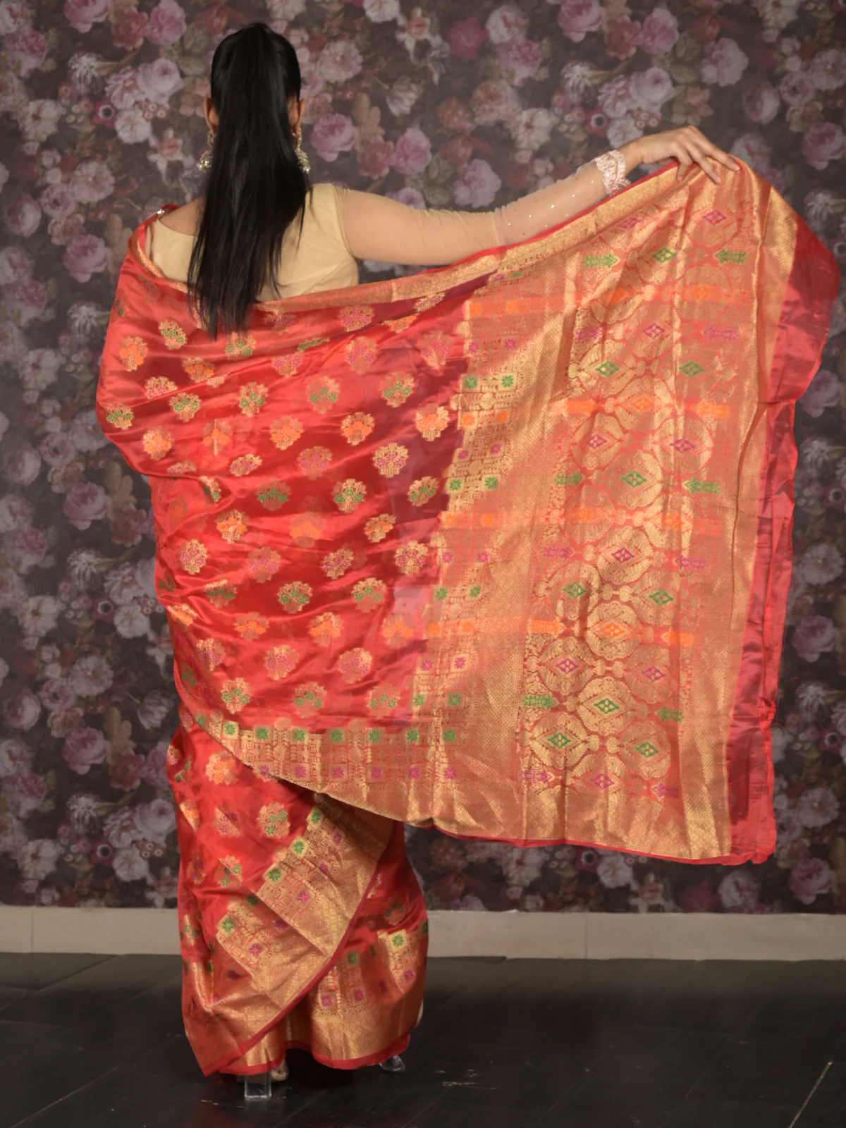 Odette Red Woven Silk Blend Saree With Unstitched Blouse For Women - Image 4
