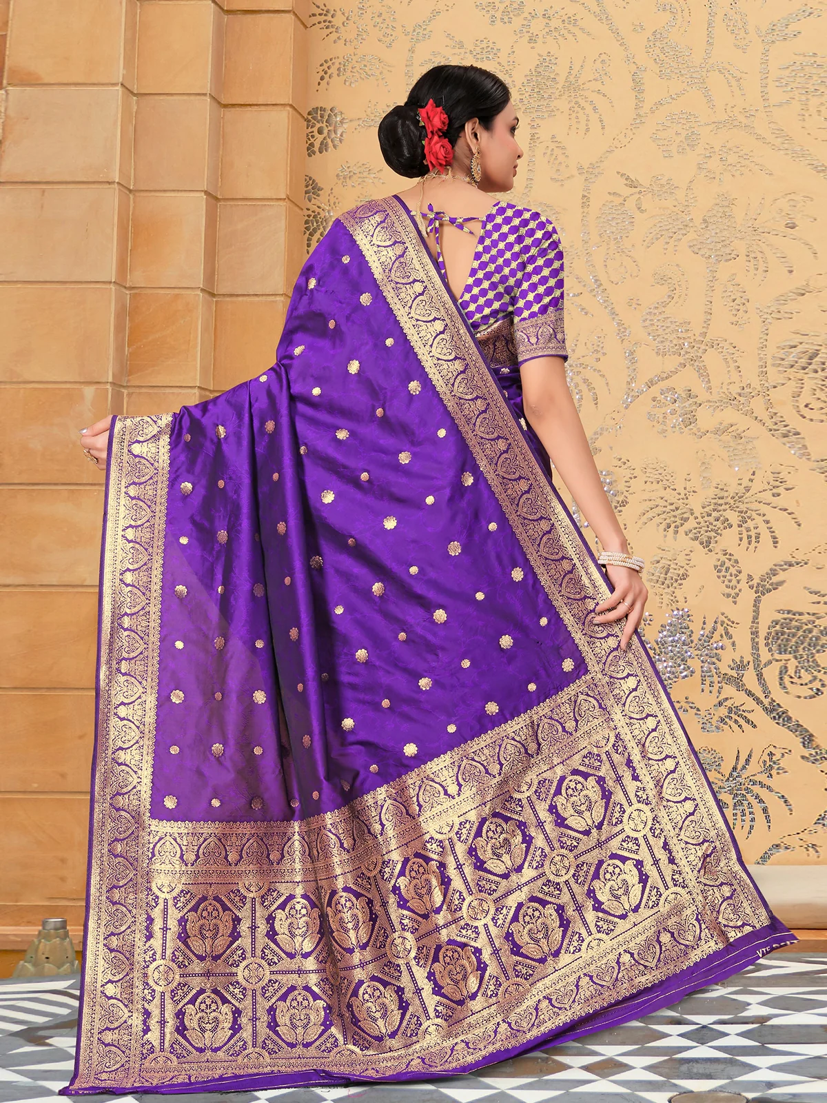 Odette Purple Banarasi Woven Saree With Unstitched Blouse For Women - Image 4