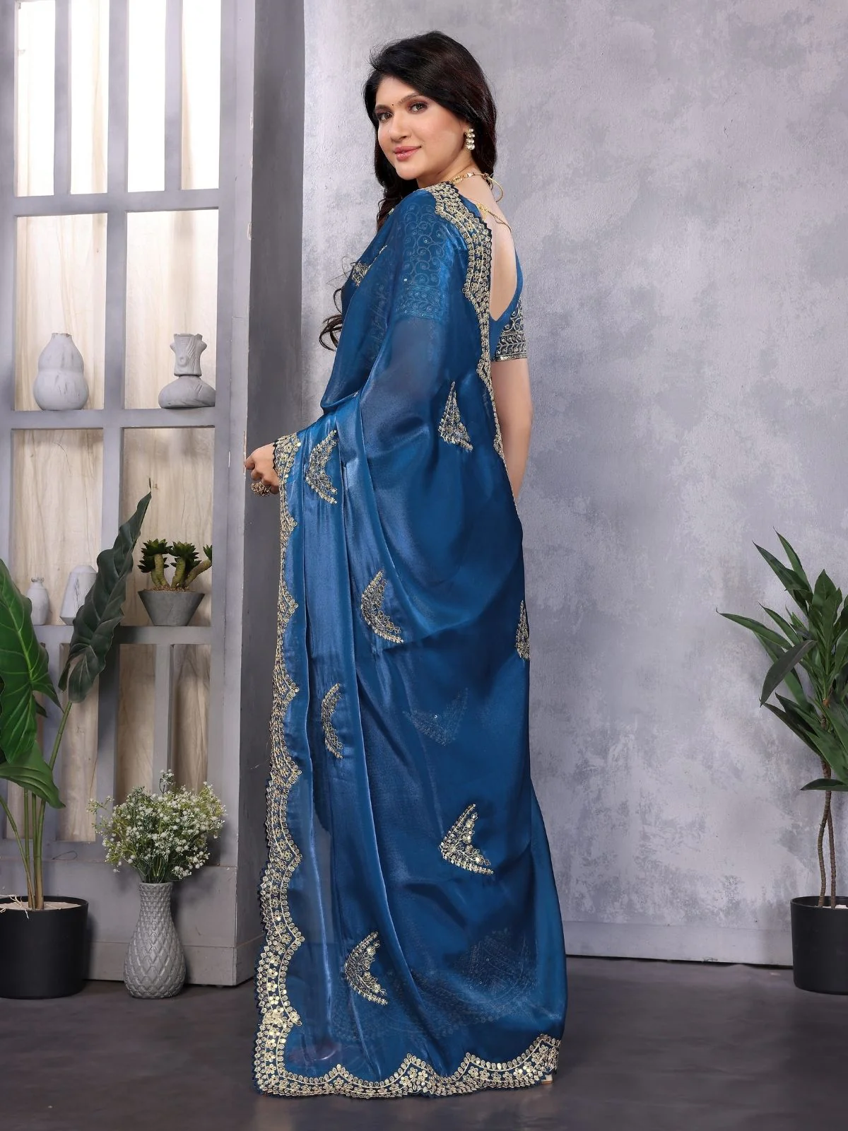 Odette Royal Blue Chiffon Embroidered Saree For Women - Image 3