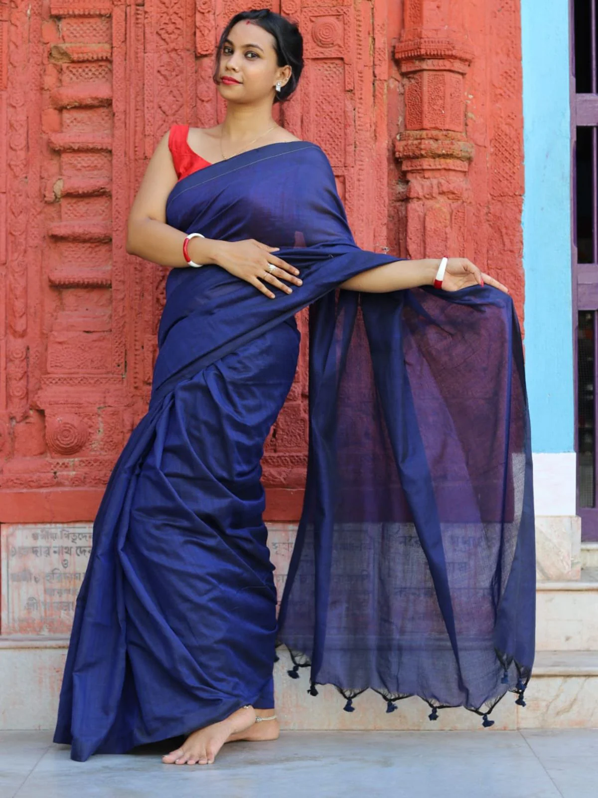 Odette Royal Blue Cotton Saree With Unstitched Blouse for Women