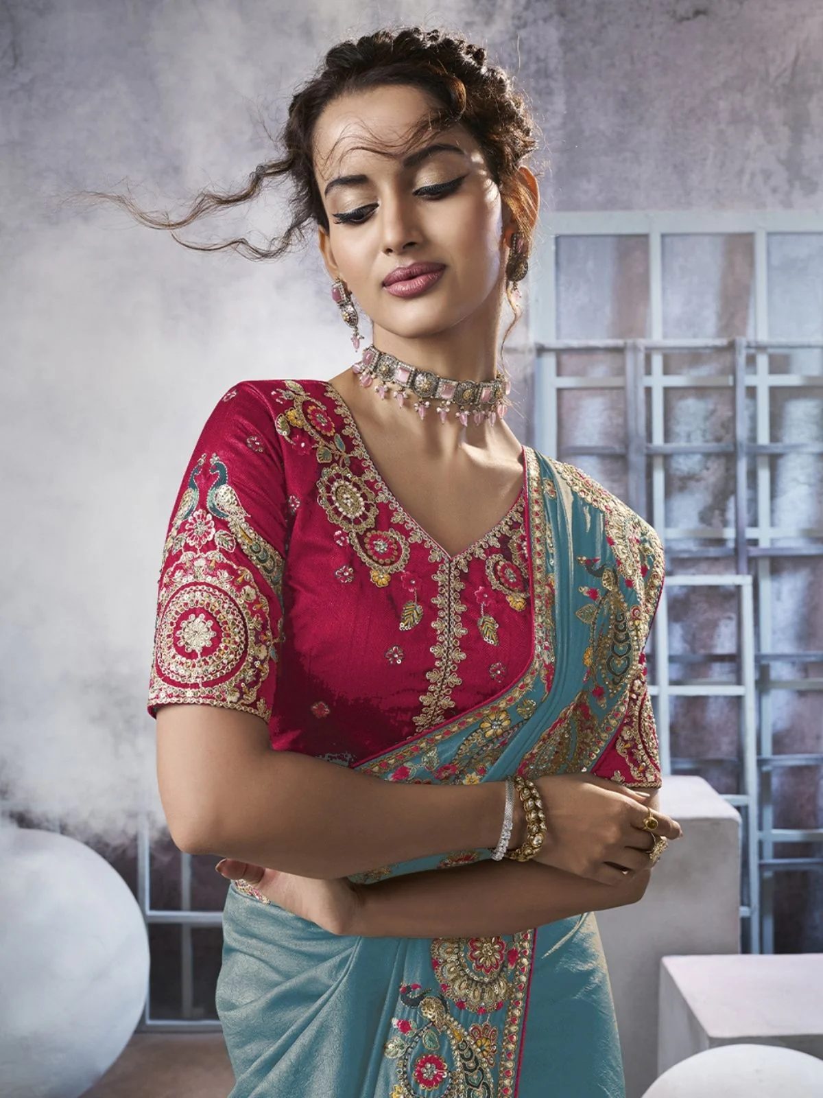 Odette Sea Green Georgette Crush Embroidered Elegant Saree For Women - Image 3