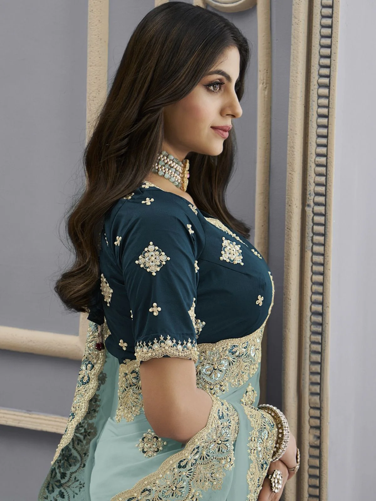 Odette Sea Green Georgette Embellished Elegant Saree For Women - Image 3
