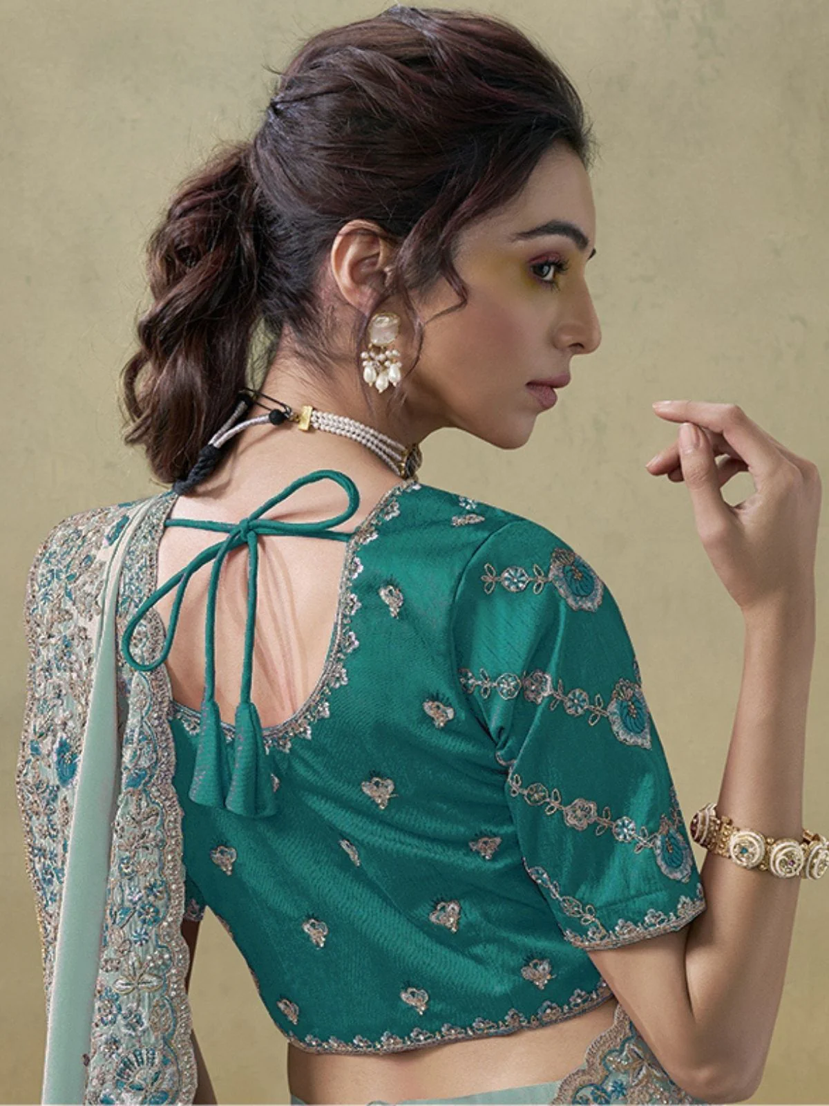 Odette Sea Green Georgette Embroidered Elegant Saree For Women - Image 3