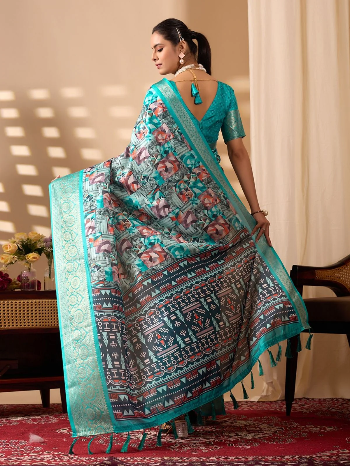 Odette Sea Green Silk Blend Printed Saree For Women - Image 3