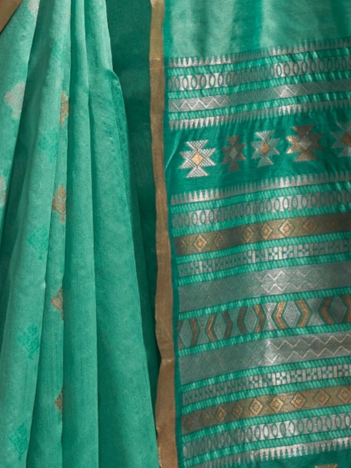 Odette Sea Green Silk Blend Woven Saree With Unstitched Blouse For Women - Image 3