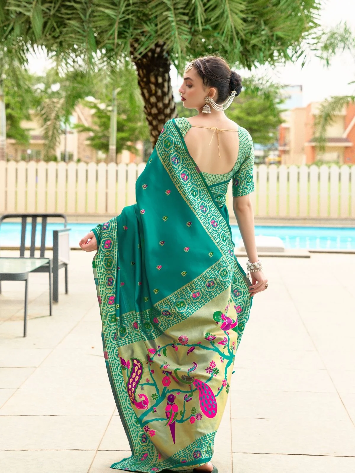 Odette Sea Green Silk Woven Paithani Saree For Women - Image 4