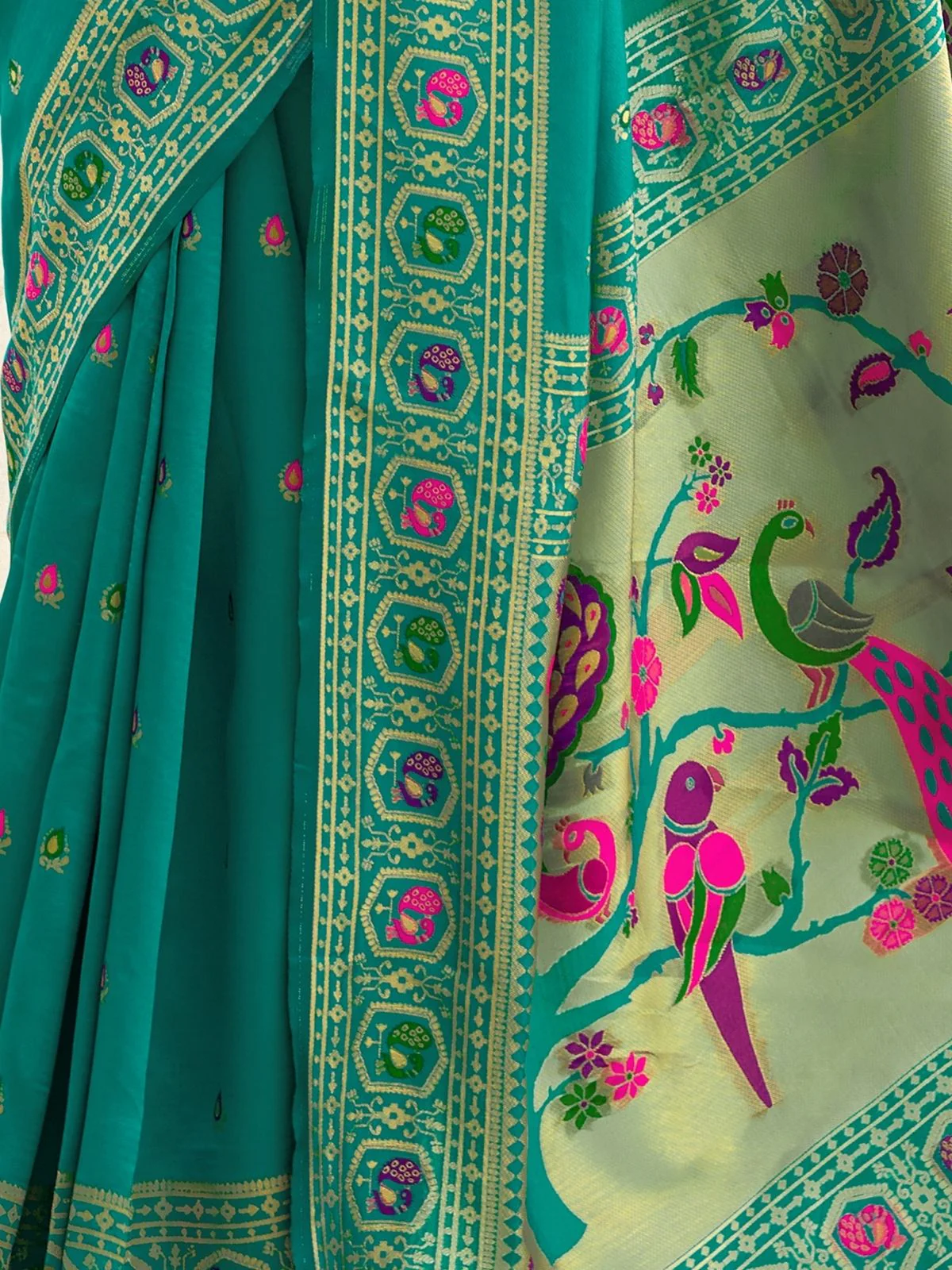 Odette Sea Green Silk Woven Paithani Saree For Women - Image 5