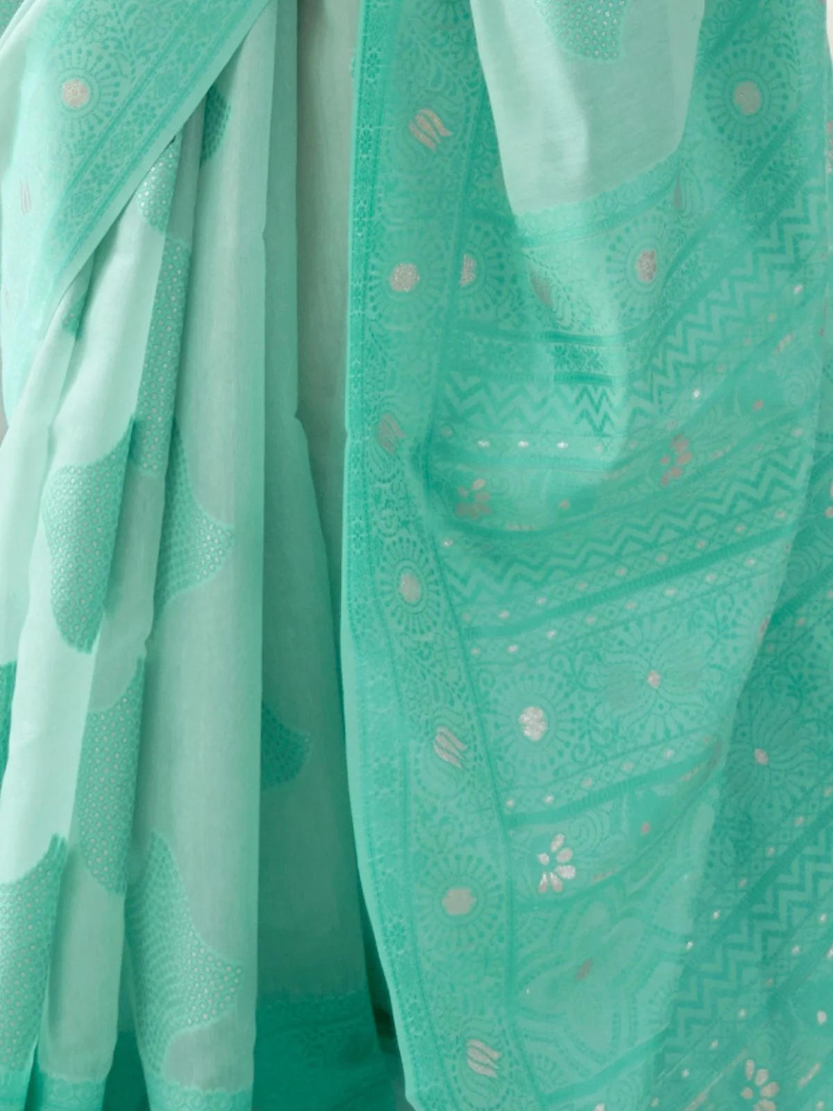 Odette Sea Green Woven Design Cotton Blend Saree With Unstitched Blouse For Women - Image 4