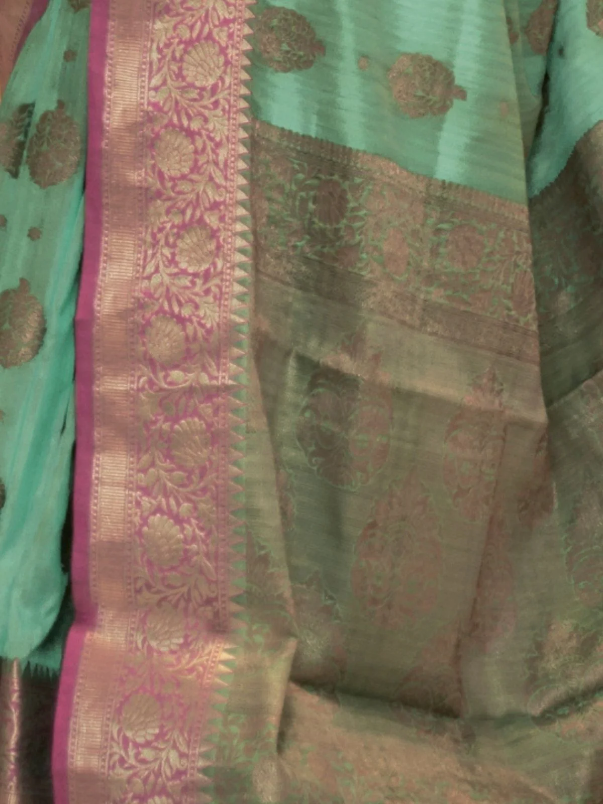 Odette Sea Green Woven Design Silk Blend Saree With Unstitched Blouse For Women - Image 3