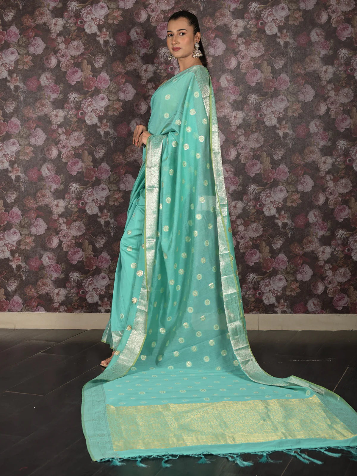 Odette Sea Green Woven Silk Blend Saree With Unstitched Blouse For Women - Image 4