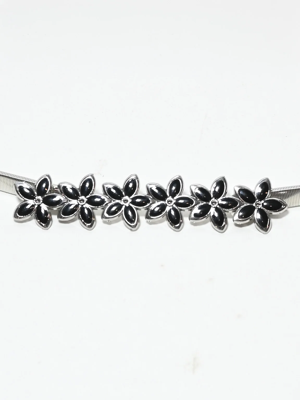 Odette Silver Alloy Floral Belt For Women - Image 5