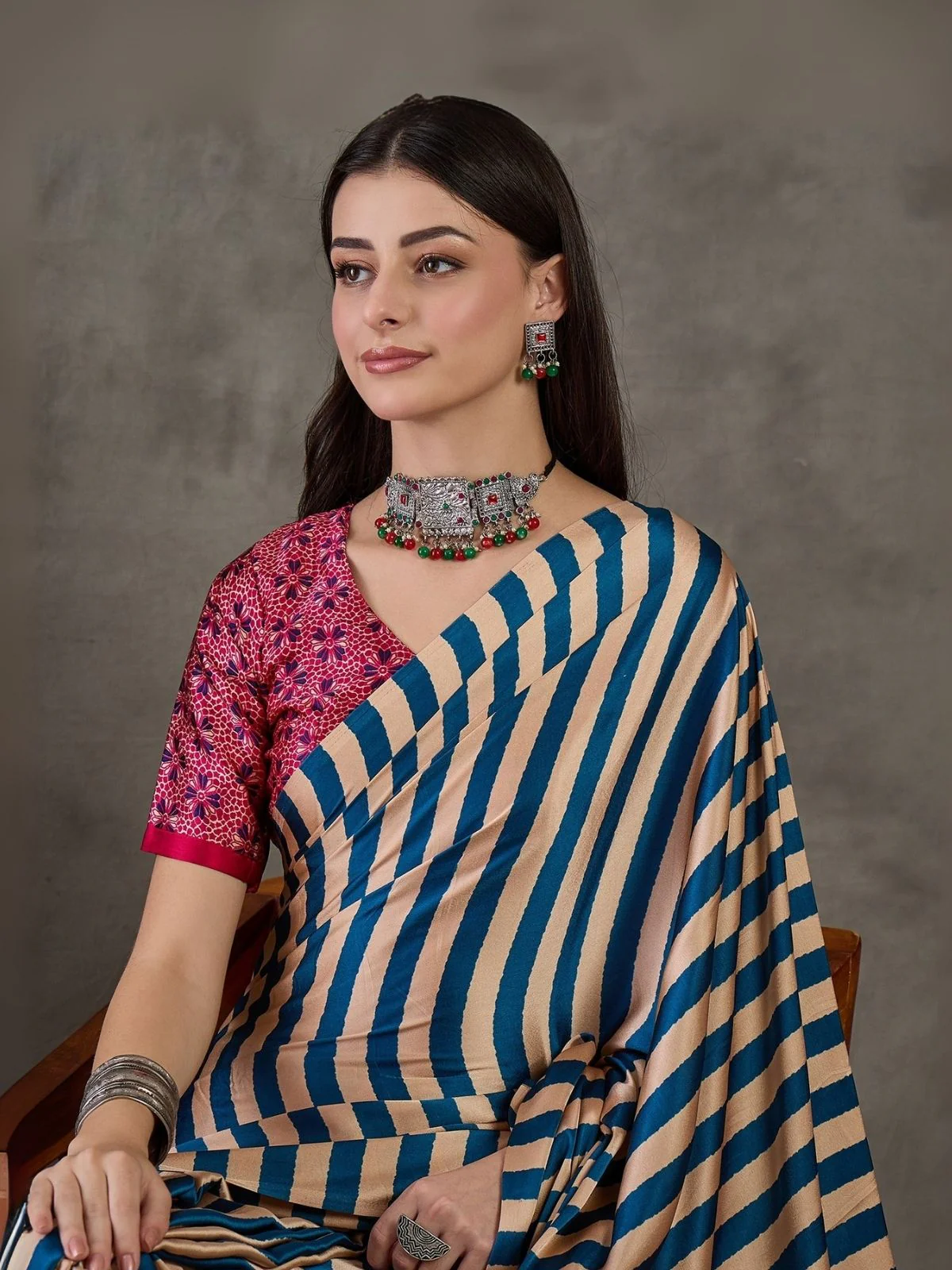 Odette Sky Blue And White Silk Blend Printed Elegant Saree For Women - Image 4