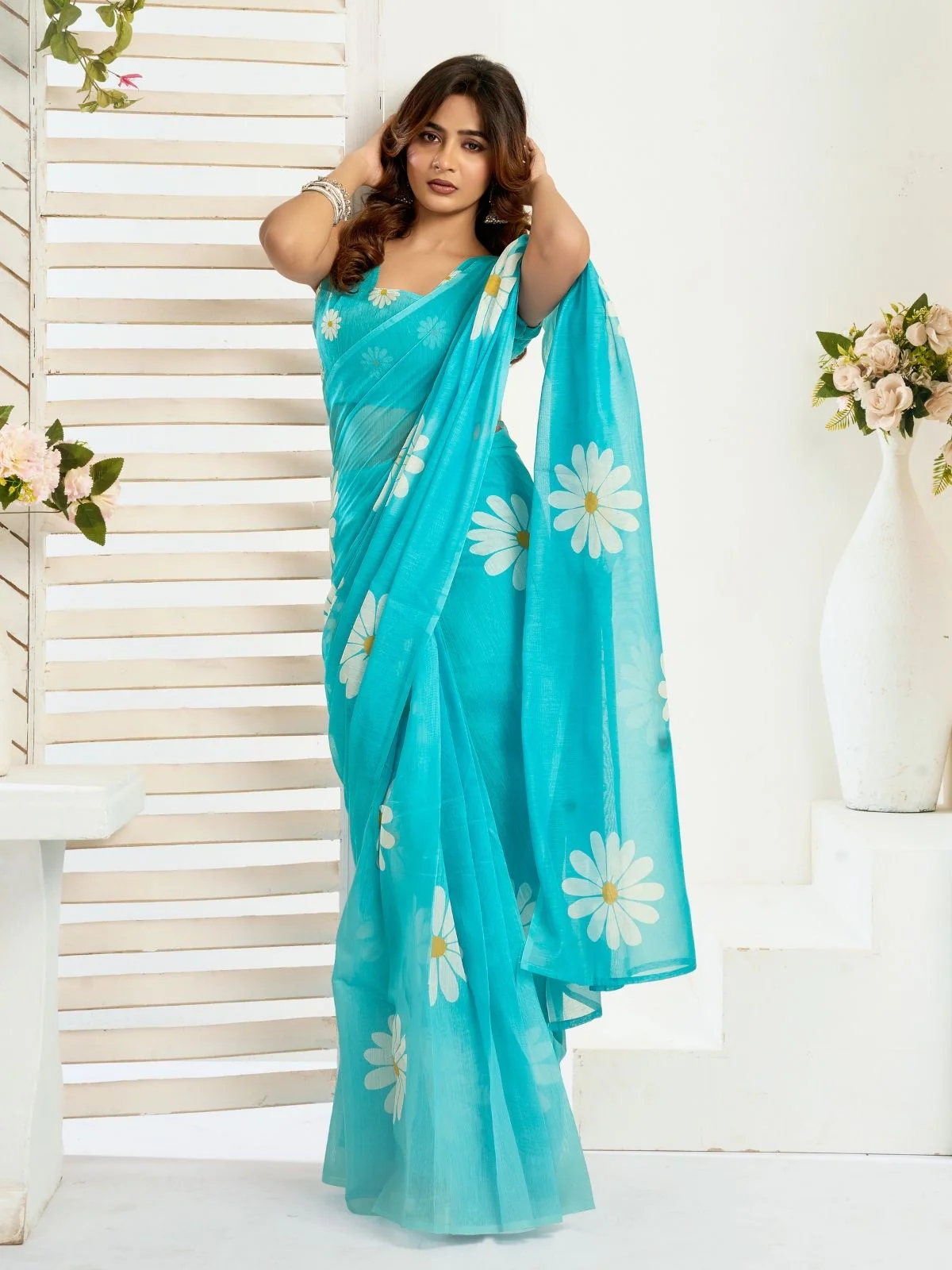 Odette Sky Blue Cotton Linen Zari Work Saree For Women - Image 3