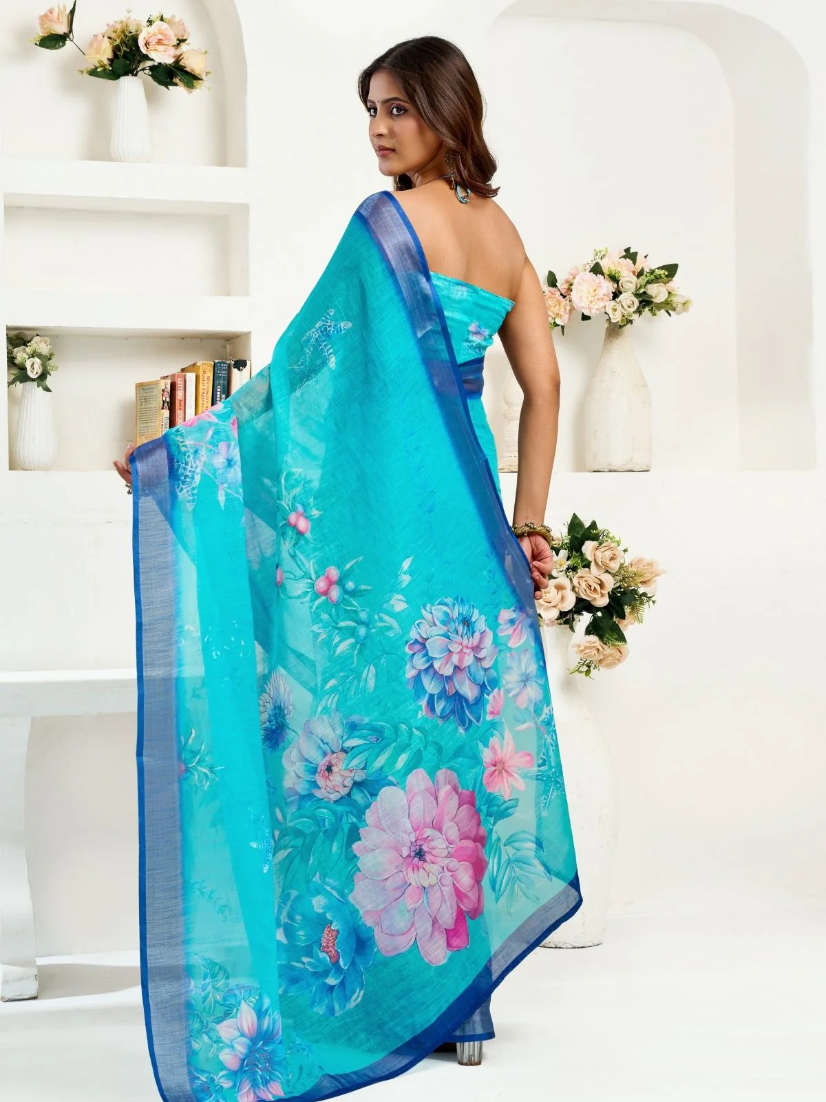 Odette Sky Blue Cotton Linen Zari Work Saree For Women - Image 4