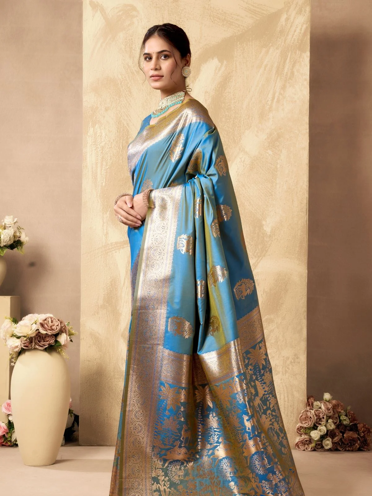 Odette Sky Blue Silk Blend Woven Saree For Women - Image 2