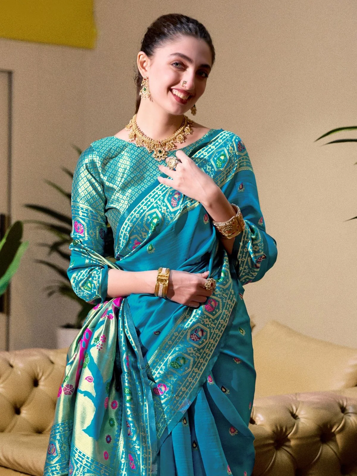 Odette Sky Blue Silk Woven Paithani Saree For Women - Image 4