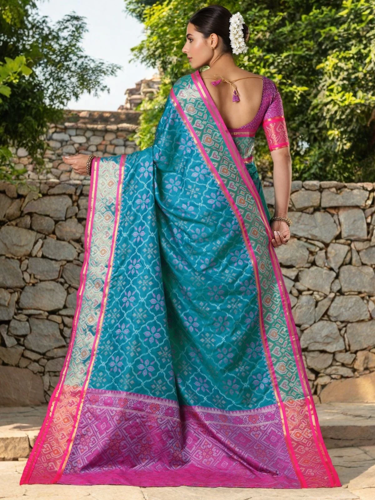 Odette Sky Blue Silk Woven Saree For Women - Image 4