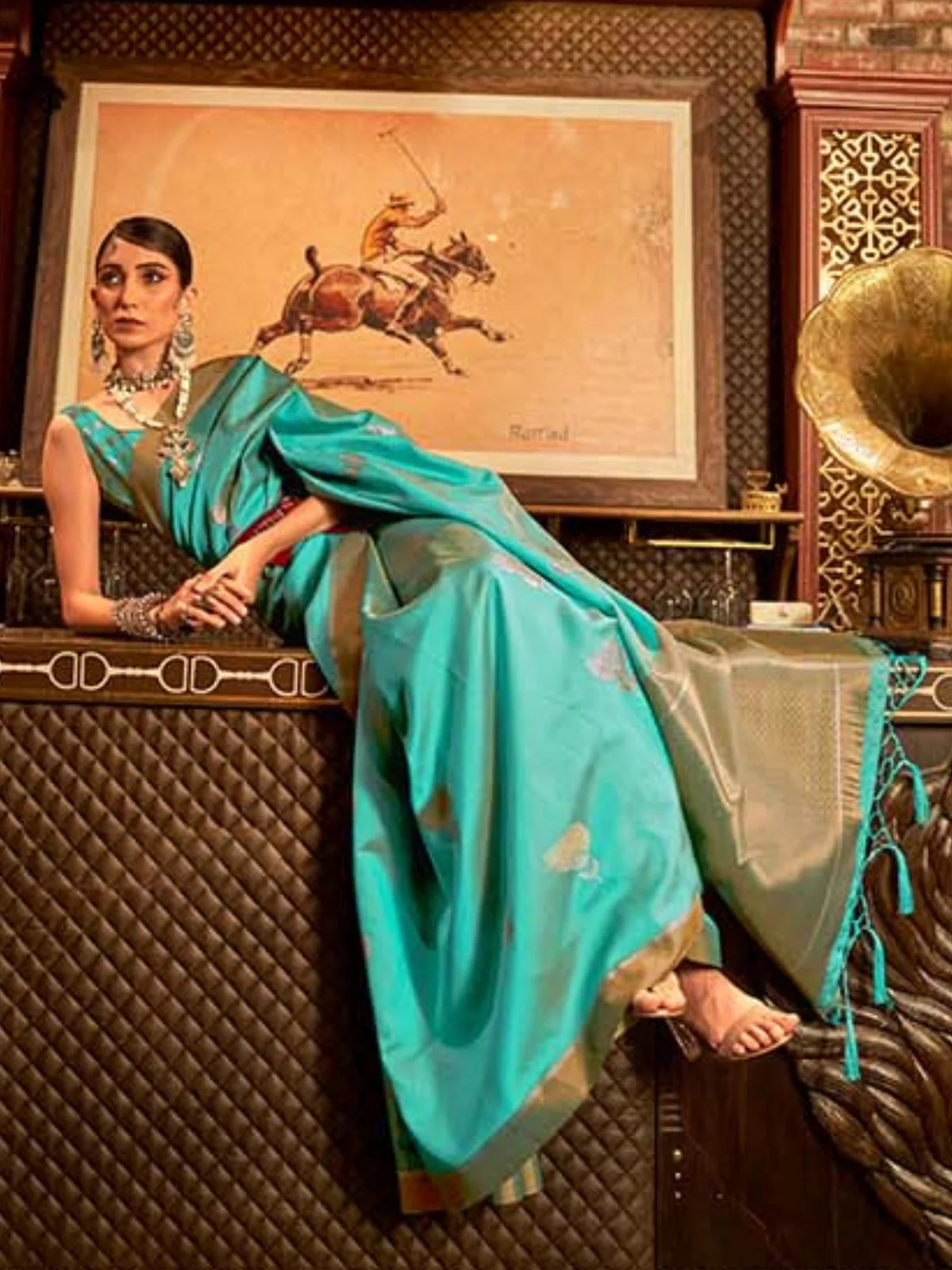 Odette Blue And Gold Woven Design Silk Blend Saree With Unstitched Blouse For Women - Image 2