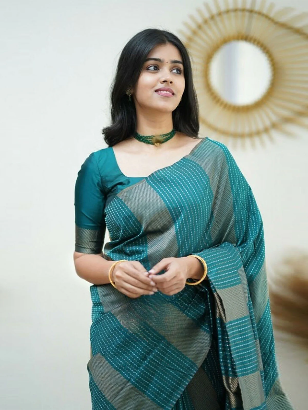 Odette Teal Banarasi Silk Woven Saree With Unstitched Blouse For Women - Image 3