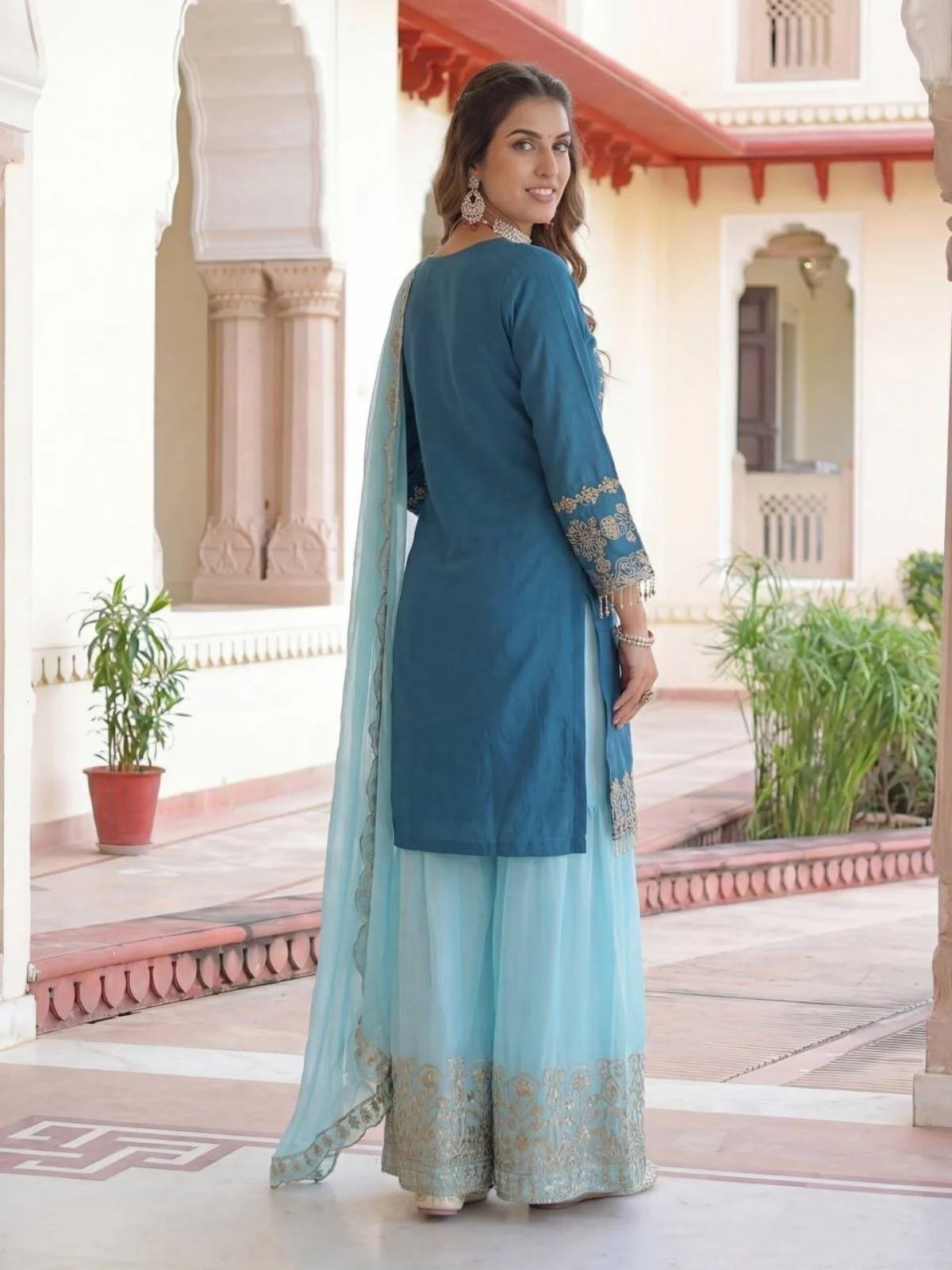 Odette Teal Blue Chinon Solid Stitched Kurta Set For Women - Image 3