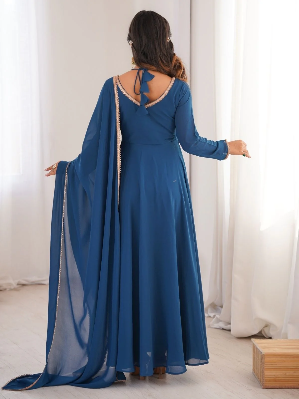 Odette Teal Blue Georgette Embellished Kurta Set For Women - Image 3
