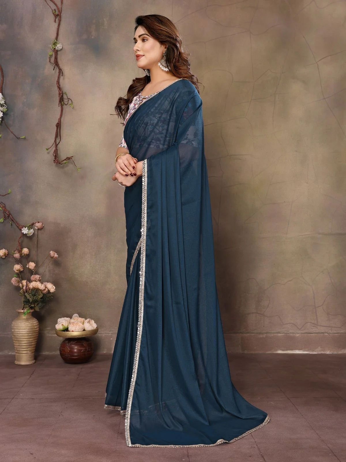 Odette Teal Blue Georgette Plain Saree With Unstitched Blouse For Women - Image 3
