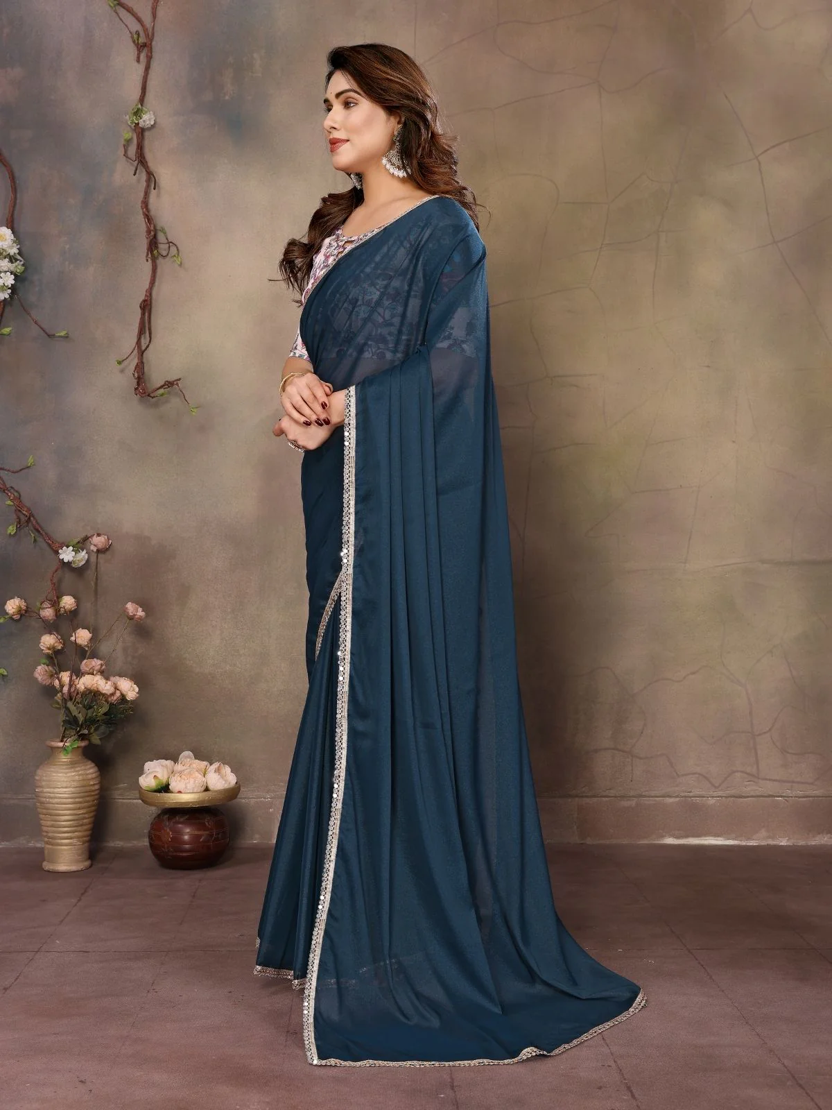 Odette Teal Blue Georgette Solid Saree For Women - Image 2