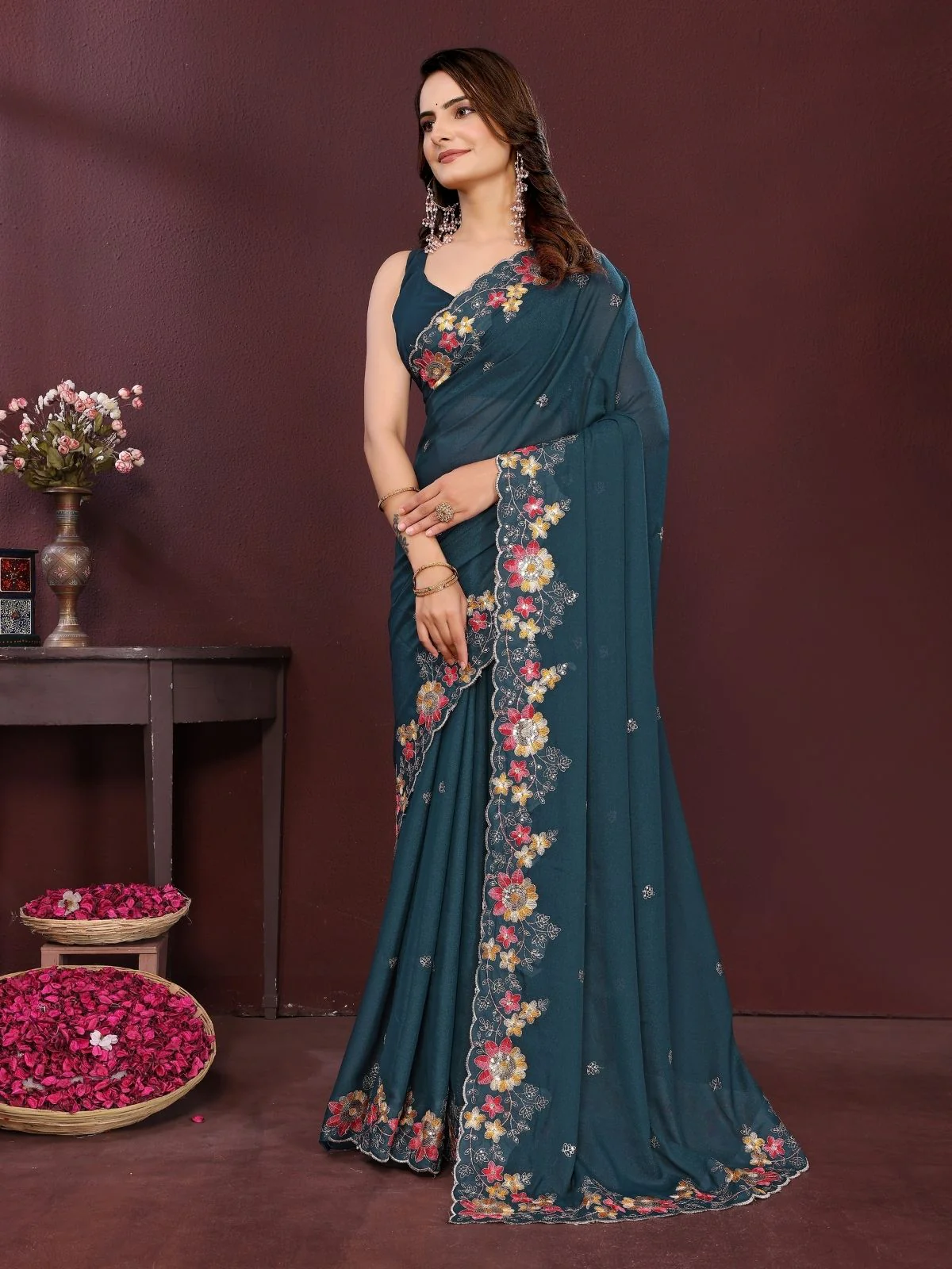 Odette Teal Blue Georgette Solid Saree For Women - Image 2