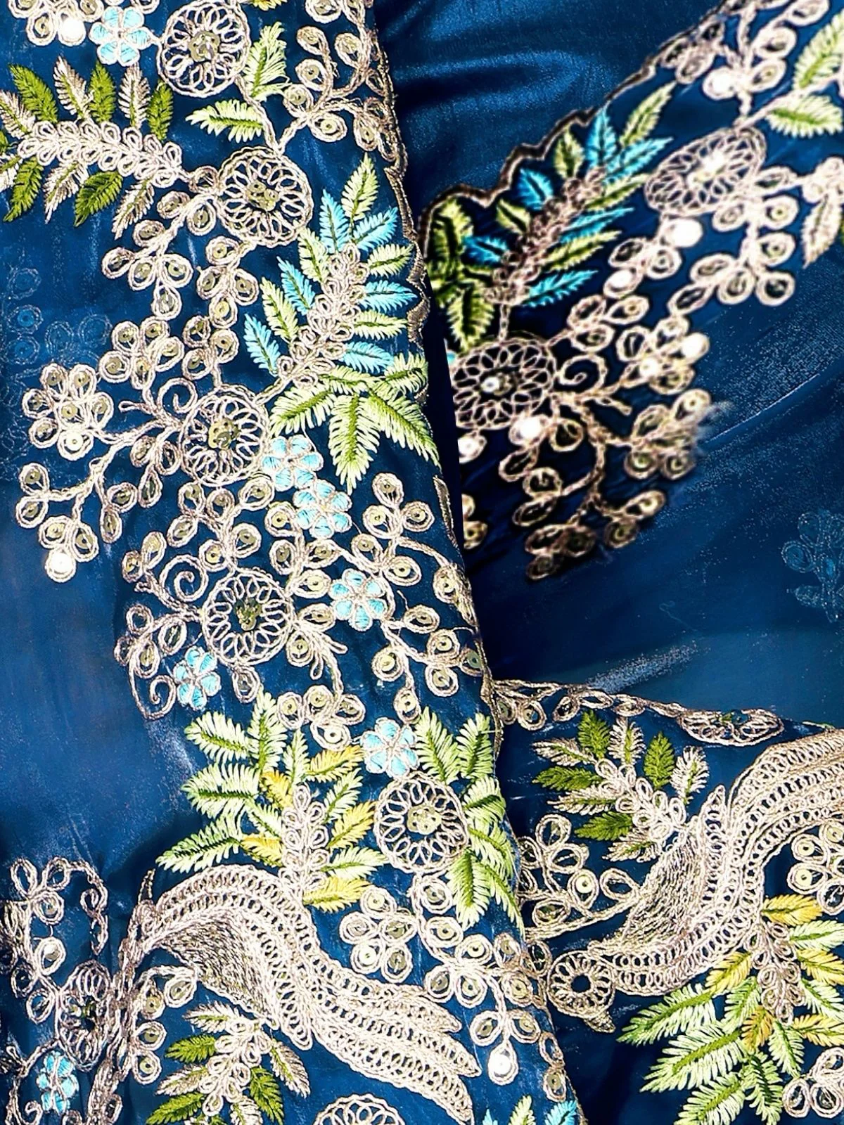 Odette Teal Blue Organza Embroidered Solid Saree For Women - Image 4