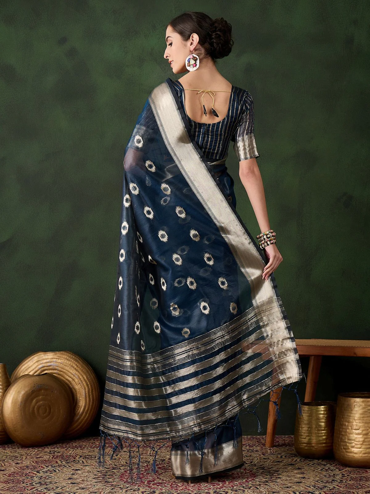 Odette Teal Blue Organza Woven Saree With Unstitched Blouse For Women - Image 3