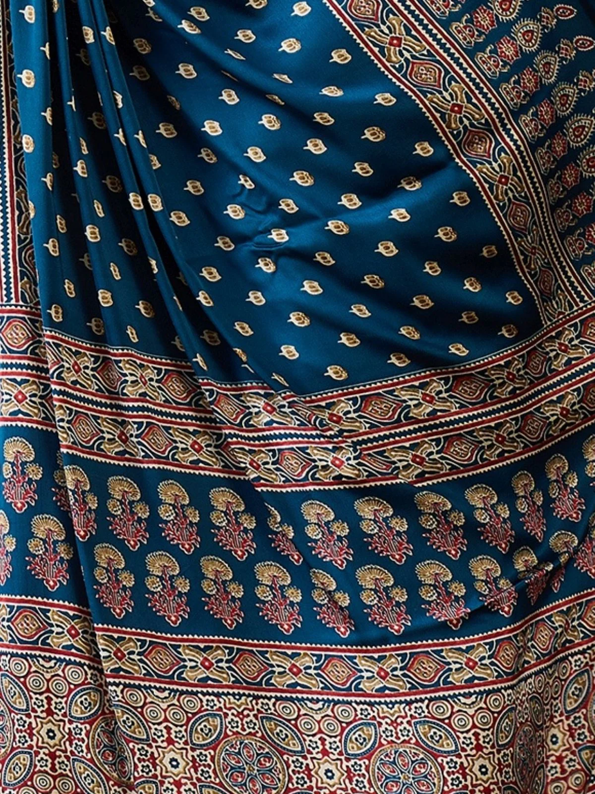 Odette Teal Blue Silk Blend Printed Elegant Saree For Women - Image 5