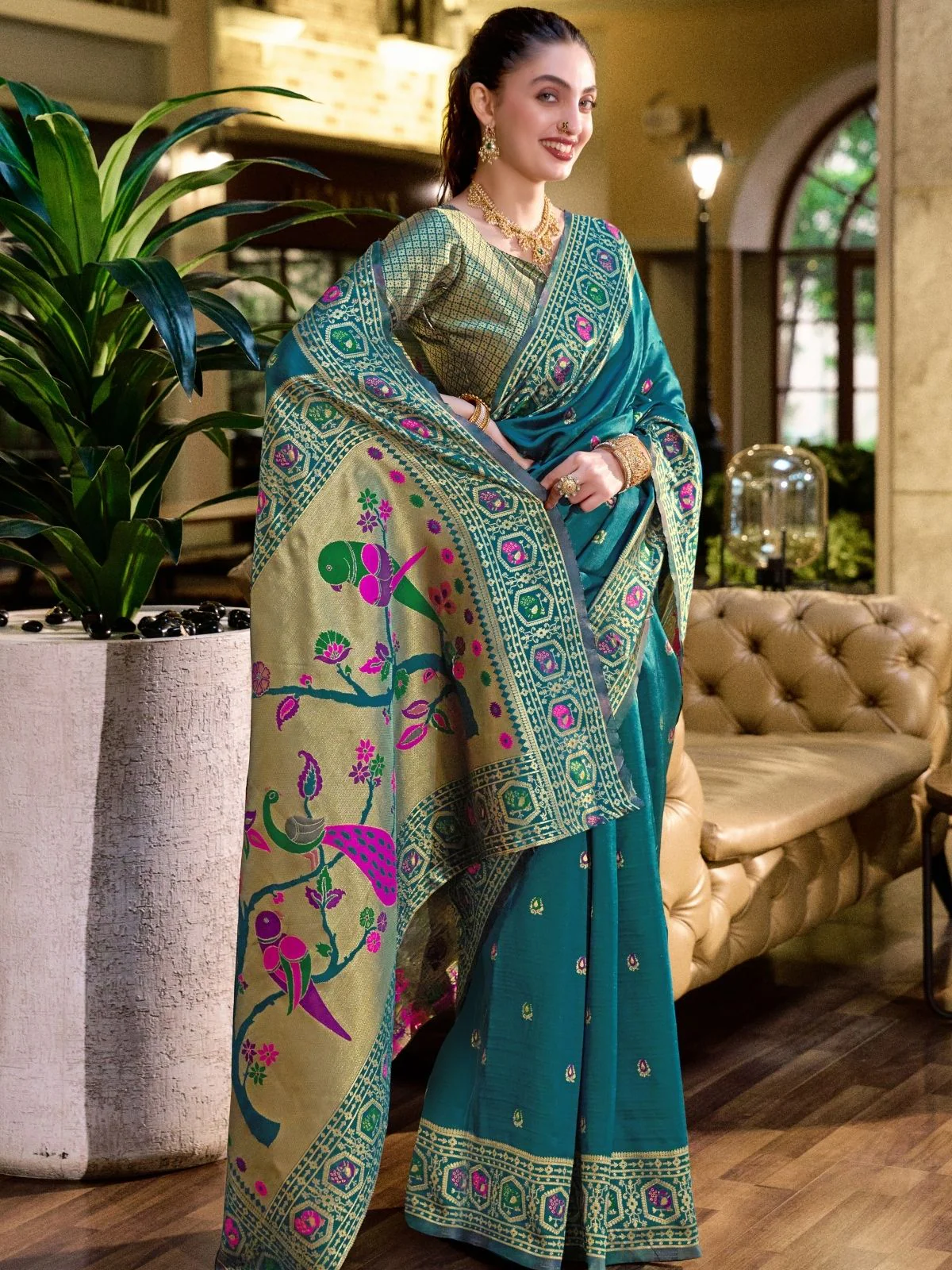 Odette Teal Blue Silk Woven Paithani Saree For Women - Image 4