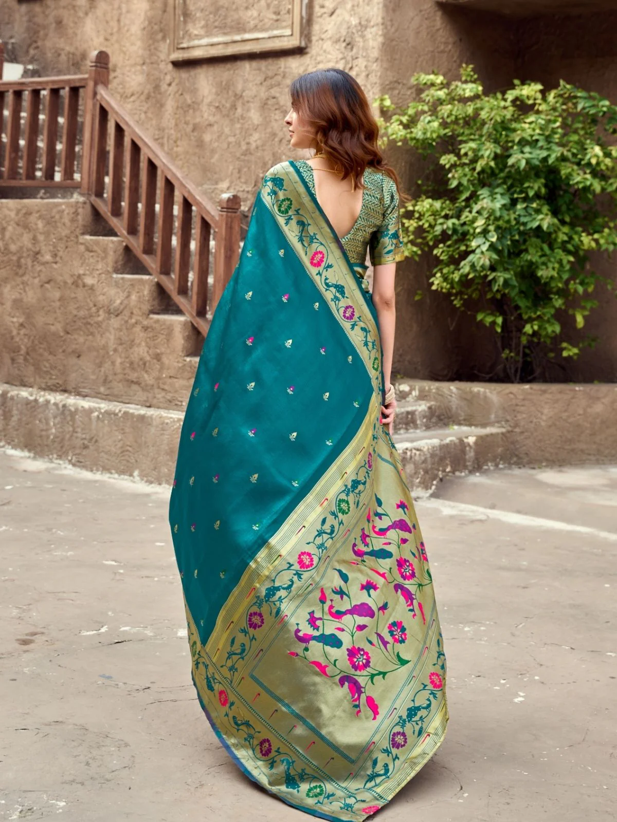 Odette Teal Blue Silk Woven Paithani Saree For Women - Image 3