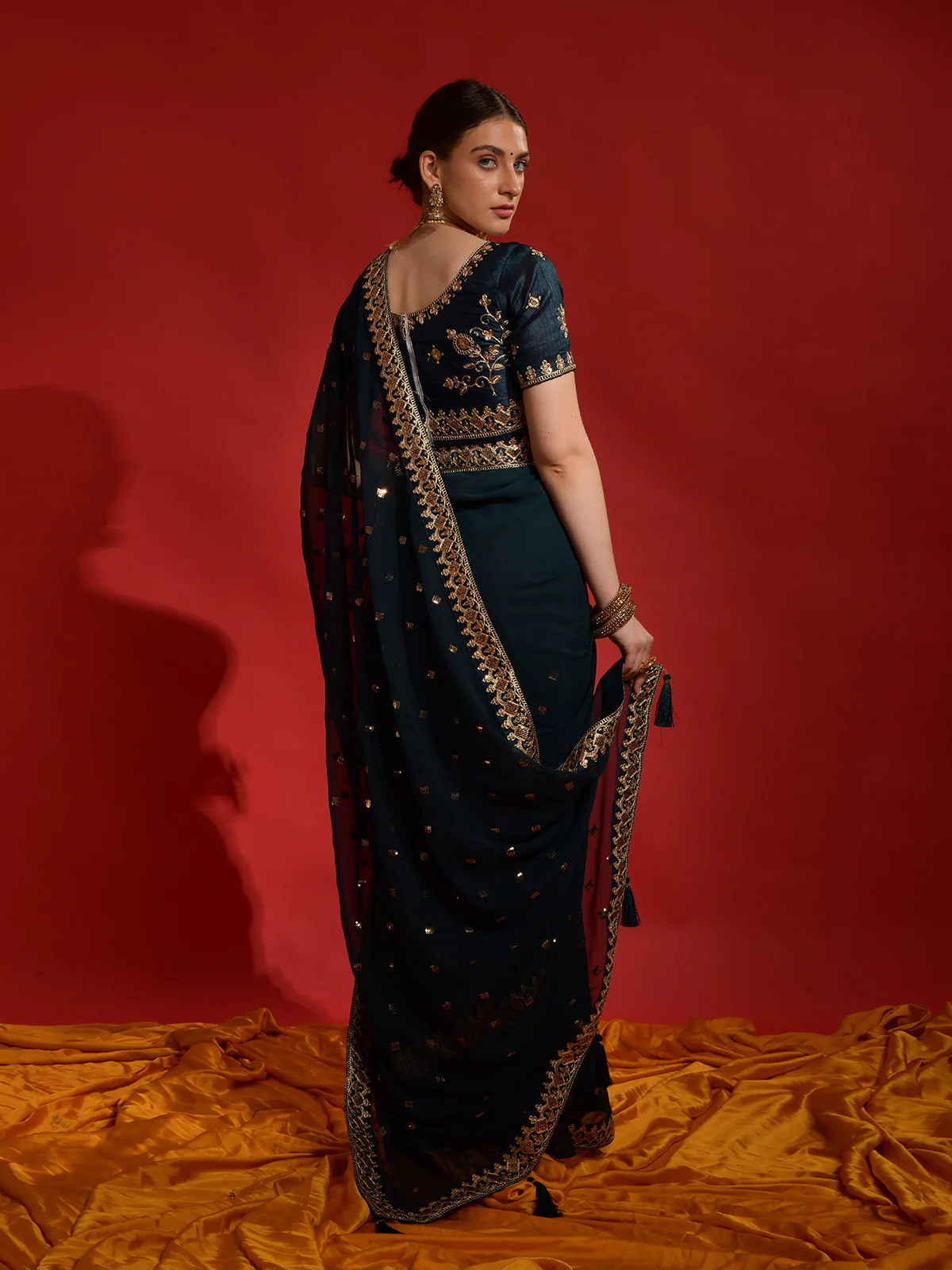 Odette Teal Embroidered Georgette Saree With Unstitched Blouse For Women - Image 4