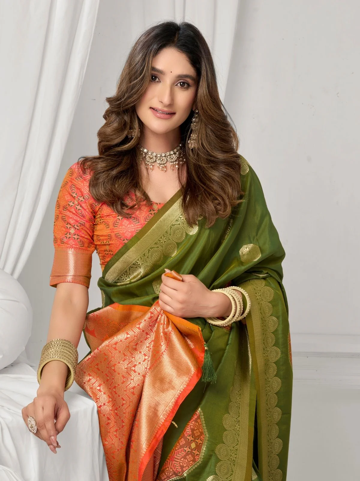 Odette Teal Green and Orange Silk Blend Woven Saree For Women - Image 5