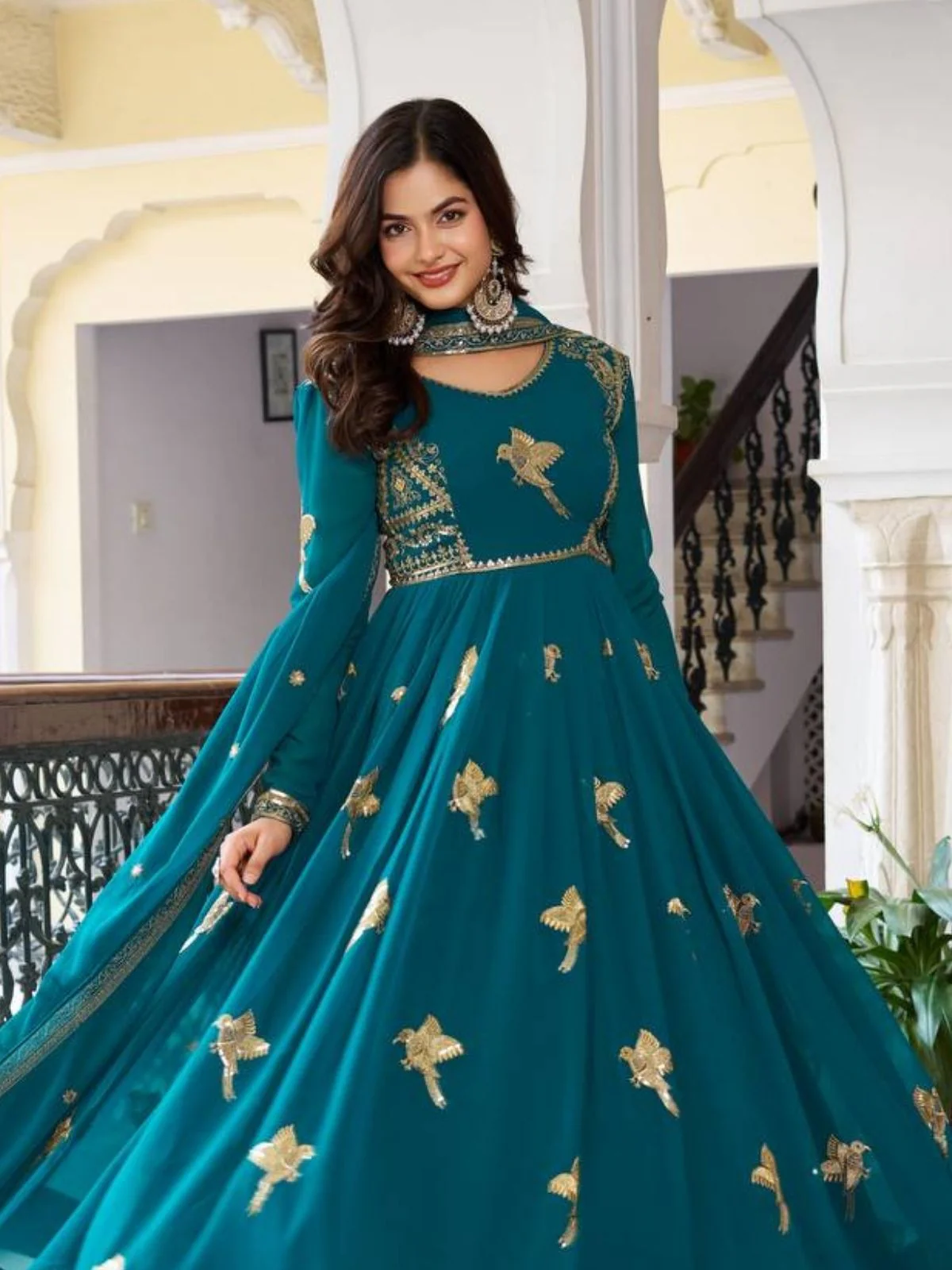 Odette Teal Green Silk Solid Stitched Kurta Set For Women - Image 4
