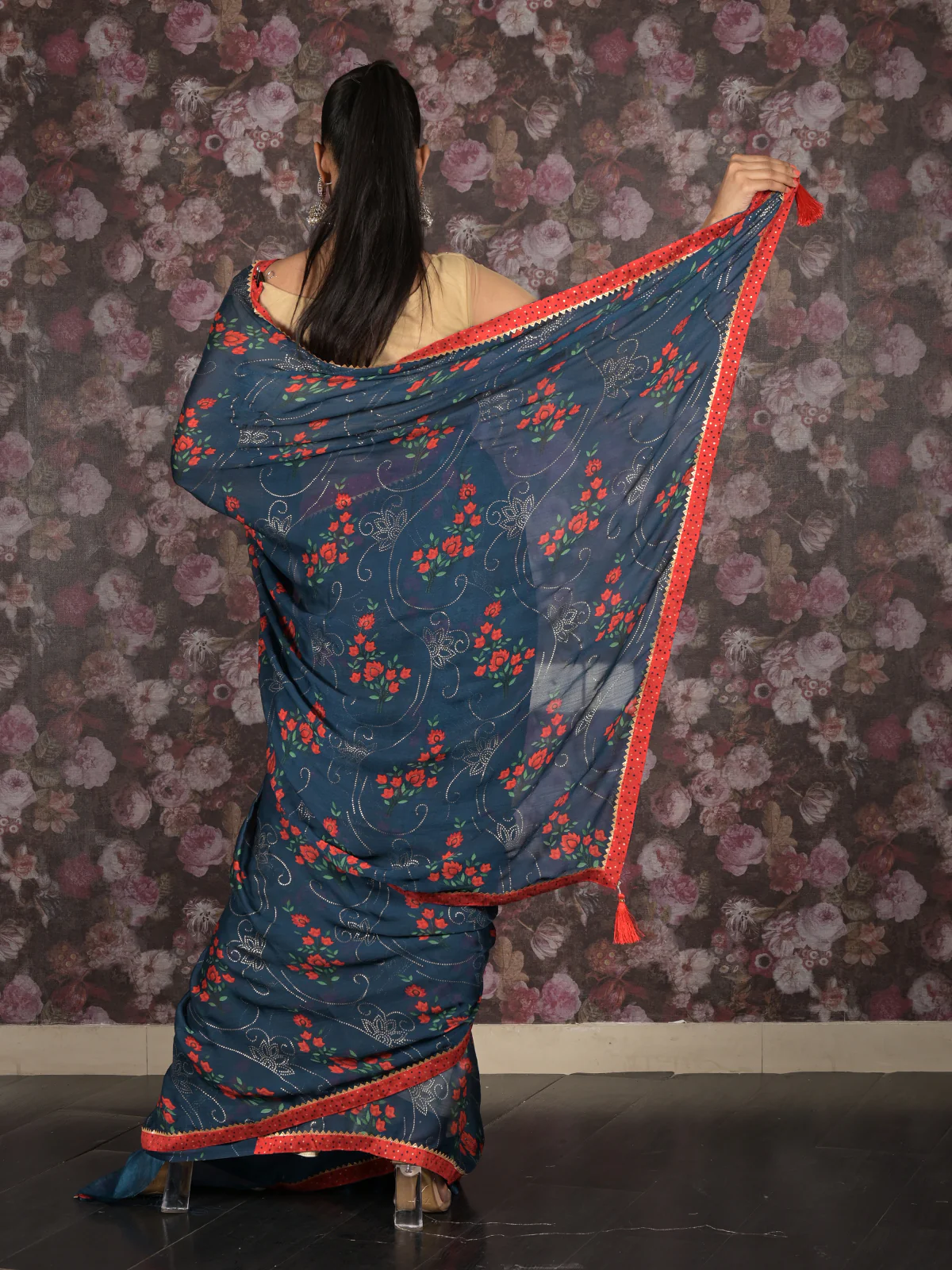 Odette Teal Printed Georgette Saree with Unstitched Blouse for Women - Image 4
