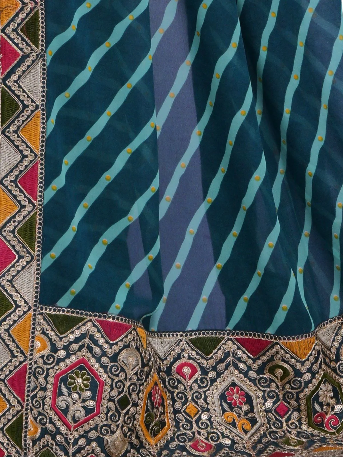 Odette Teal Printed Georgette Saree With Unstitched Blouse For Women - Image 7